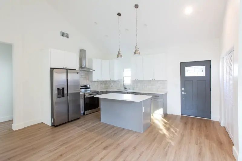 Modern Craftsman ADU — kitchen detail with quartz countertops