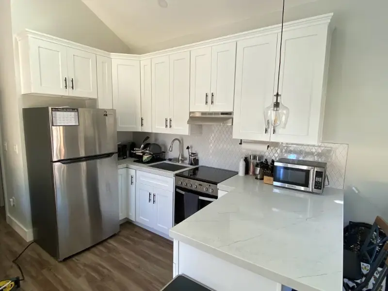 Northridge guest house ADU — full-size kitchen