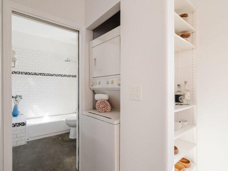West Adams guest house — in-unit laundry