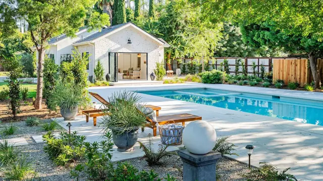 Modern ranch-style ADU with pool lounge — Woodland Hills
